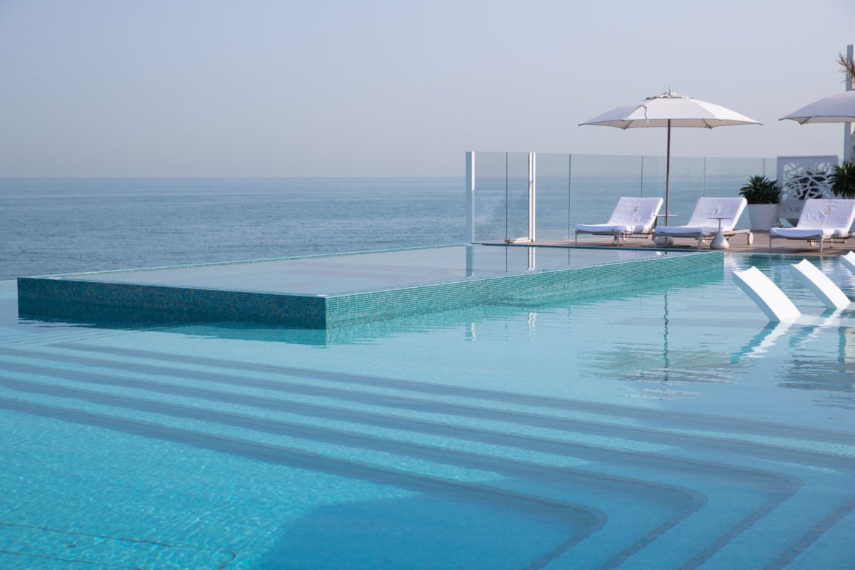 High_resolution_300dpi-Burj Al Arab - The Terrace Infiniti Pool 3